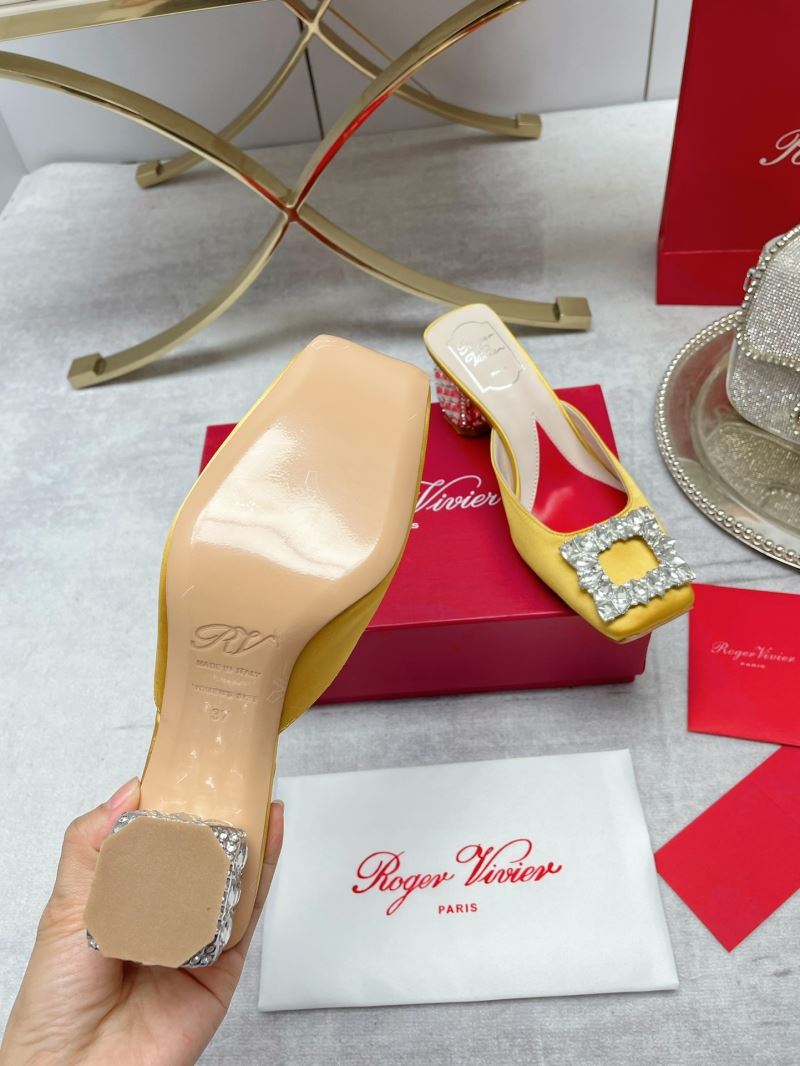 Roger Vivier flat shoes